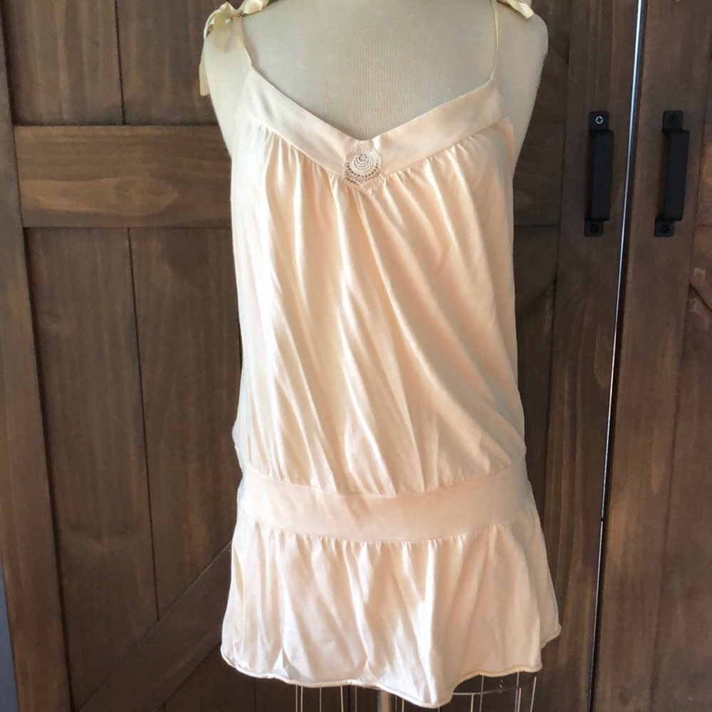 Undrest Women’s Cream Nightgown